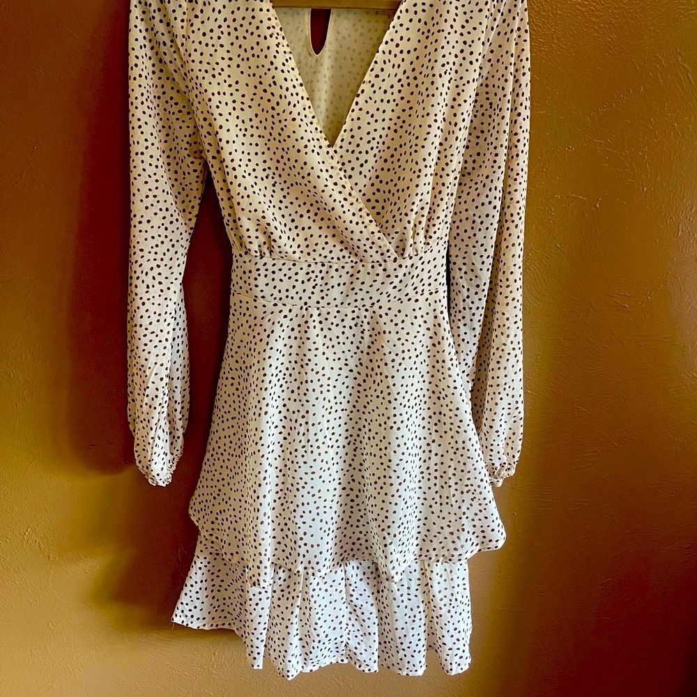 Japna, long sleeve belted maxi dress. Beige and brown with polkadots.
